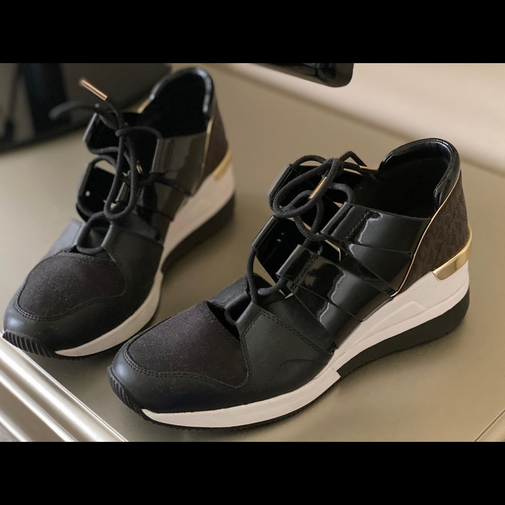 Michael Kors - Beckett Mixed Media Sneakers - Sz 9